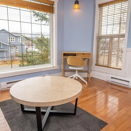 Downtown Whitehorse Apartment In Old Town Exterior photo
